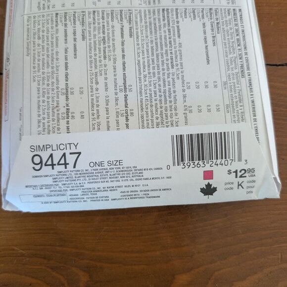 Simplicity 9447 Raggedy Ann & Andy Pattern Dolls Clothes 3 Sizes Uncut - Picture 2 of 5